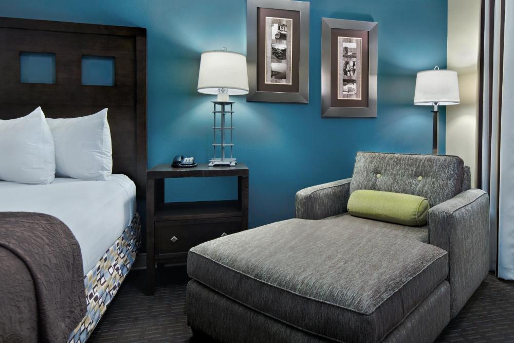 Bay View King Suite  interior
